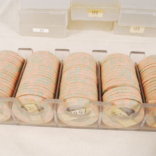 8662 ポーカーチップ カジノチップ MGM 452枚セット ケース付 アントレ 