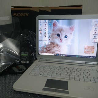 15インチのホワイト  SONY　VAIO  320GB　4G　...