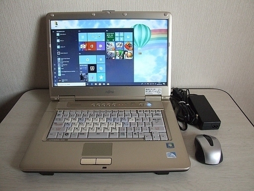 高速SSD240GB搭載　Fujitsu LIFEBOOK AH/R3 タッチパネル　ノートパソコン　3