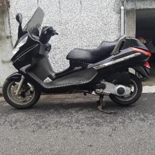 PIAGGIO ピアジオ X8 200