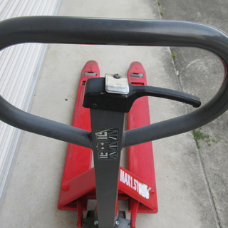 ハンドリフト １．５ｔ