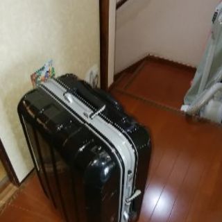 スーツケース　hideo design　
