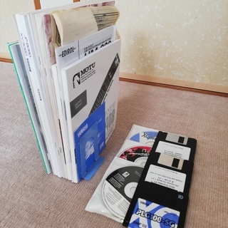 音楽用機材セット（ラック、ミキサー、エフェクター、プリアンプ、MIDI音源、MIDI/オーディオ・インターフェース）