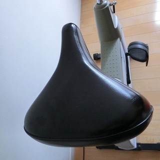 コンビ　エアロバイクEZ-101　取扱説明書付き　バイクトレーニングにいかがでしょうか？