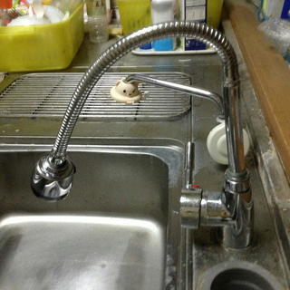 キッチンの単水栓への交換をお願いします。