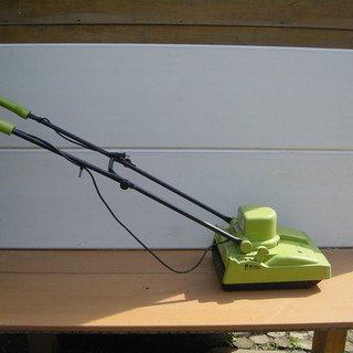 電動芝刈り機　アーレスティ㈱　マイグリーン254 