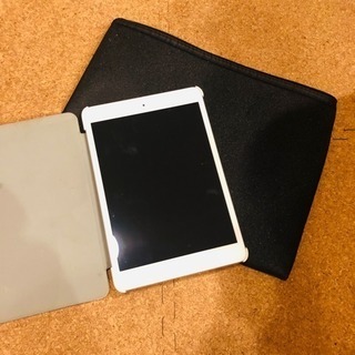 Apple iPad mini 2 16GB シルバー ME27...