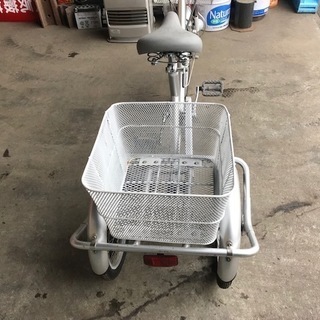 値下げ【走行少】大人用 三輪自転車 3段切替 ライト付き 前輪20インチ 後