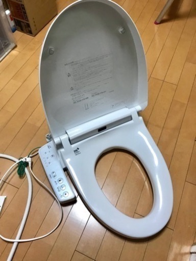 【値下げ！】LIXIL リクシル シャワートイレ便座 温水便座 2016年製
