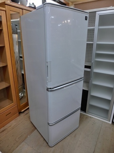 【販売終了しました。ありがとうございます。】SHARP　プラズマクラスター搭載　3ドア　冷凍冷蔵庫　SJ-PW35W　2011年製　中古品