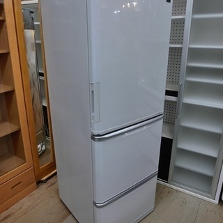 【販売終了しました。ありがとうございます。】SHARP　プラズマクラスター搭載　3ドア　冷凍冷蔵庫　SJ-PW35W　2011年製　中古品