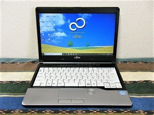 良品/13.3型/高性能Core i5/新品✨光速☆彡SSD360GB♪/メモリ4GB♪/光速☆彡USB3.0/マイク内臓/すぐ使えるWin10メディア作成ツール付/すぐ繋がるWi-Fi/MS Office2016✎/FUJITSU LIFEBOOK