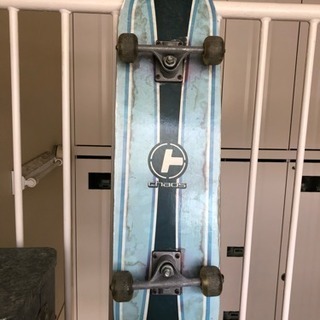 古いスケートボード