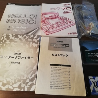 QY70(総合音源内蔵ハンディ・シーケンサー)YAMAHA