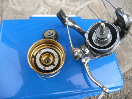 Shimano シマノ04ステラ4000 中古品 ノブ欠品 早い者勝ち エイコロ 松崎のその他の中古 あげます 譲ります ジモティーで不用品の処分