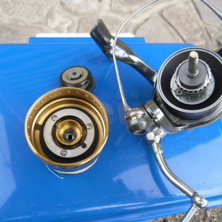 ★☆SHIMANO/シマノ　04ステラ4000　☆中古品（ノブ欠品）☆早い者勝ち！！