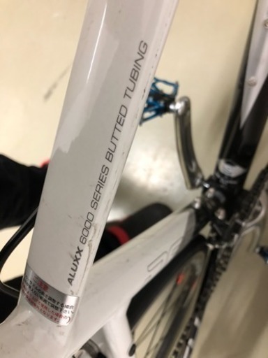 GIANT DEFY 室内保管 転倒傷アリ ※北摂地域まで取りに来られる方のみ