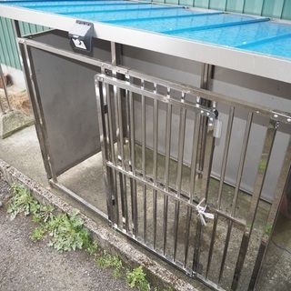 ステンレス製犬小屋 半年間使用 大型犬・超大型犬用の通販はau PAY 