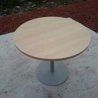 丸型テーブル　直径８０センチ　一年程度使用