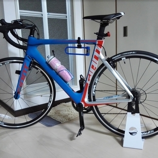 【取引中】ほぼ新品　GIANT　105フルカーボンロードバイク