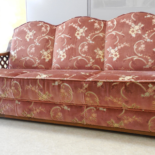 3人掛けソファ アンティーク風 クッション厚め レトロ 布 ローソファ 木製フレーム 赤茶系 ファブリック 札幌市西区西野