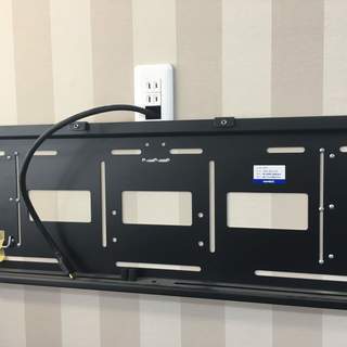 液晶テレビ　壁付け