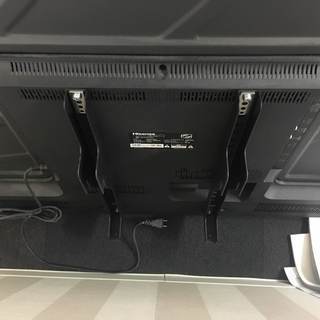 液晶テレビ　壁付け