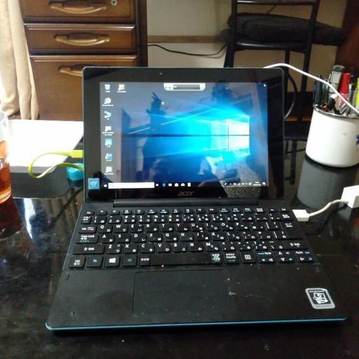 ACER aspire SW-3-16 12000円