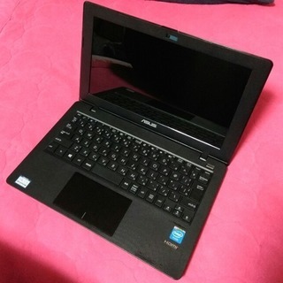 ASUS ノートブック X200M