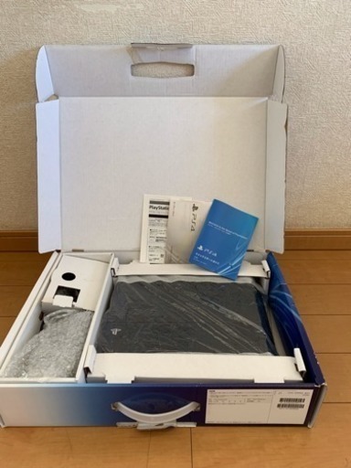 《中古》PS4 本体 CUH-1000A ゲーム1本オマケ付