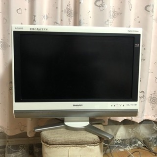 液晶テレビ 26型