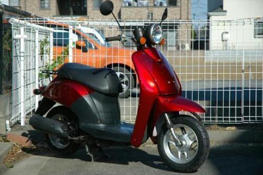 前後タイヤ、バッテリー、オイル、プラグ新品交換済み！ ホンダ トゥデイ AF61 4スト 程度良好！ ふじみ野市内送料無料！\n