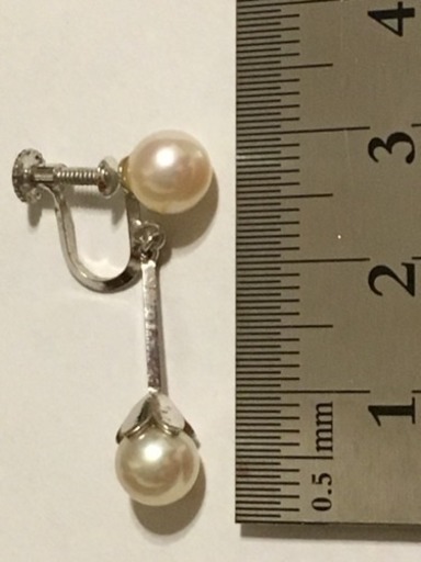 本真珠のイヤリング 揺れます。 | noonanwaste.com