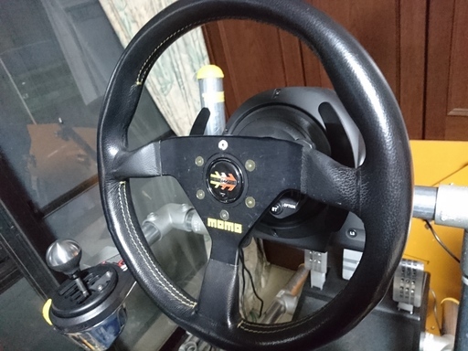 スラマス T300RS専用 実車ステアリングアダプタ PS4対応 全ボタン可 Momo/Nardi