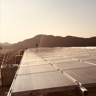 太陽光発電建設工事、出張作業員募集