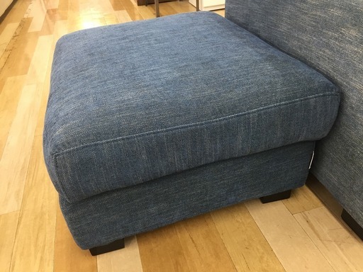 関家具 ファブリック製二人掛けソファー オットマン付き【トレファク