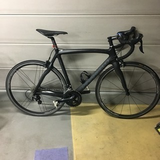 フルカーボン イタリアンロードバイク PINARELLO 