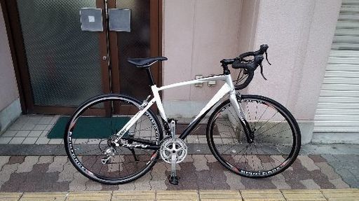GIANT DEFY3 ロードバイク (sora)24speed/アルミ/シルバー
