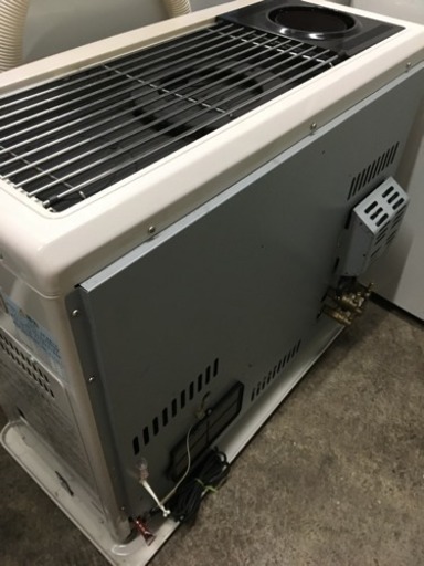 y355☆ サンポット 煙突式石油ストーブ 煙突ストーブ 床暖付き 2010年