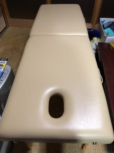 高田のマッサージベッド