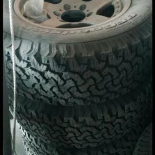 パジェロv78タイヤ4本