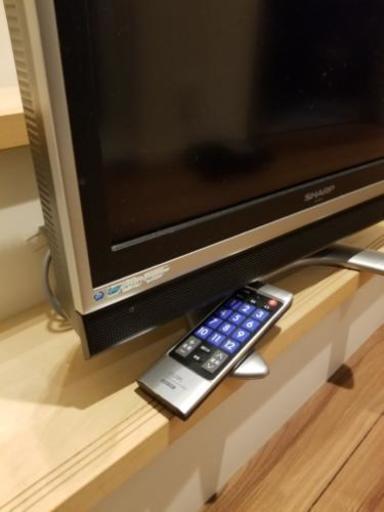 20型シャープ液晶テレビ