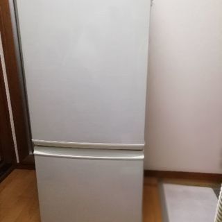 取引相手決まりました 令和2年購入 SHARP 冷蔵庫 どっちもドア