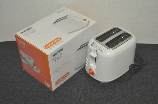 ツインバード　ポップアップ　トースター　未使用品　です。