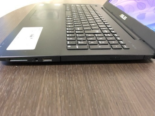 ASUSノートパソコンX555L