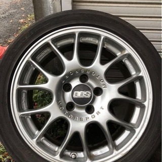アルミホイール軽量BBS CHバリ溝ADVAN dBセット。225/45R17