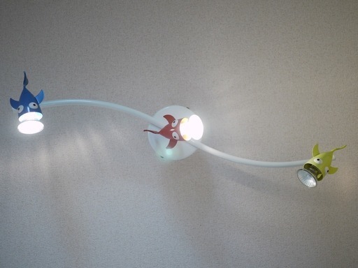 Ikea かわいいお魚の三連スポットライト 照明器具 中古 Mochi 南行徳の照明器具の中古あげます 譲ります ジモティーで不用品の処分