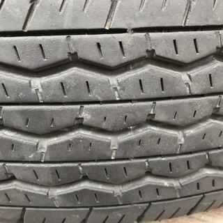 ハイエース用純正タイヤ