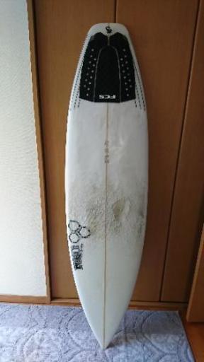 サーフボード(アルメリック Black/White 5'11) pn-tebo.go.id
