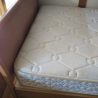 ダブルベッド